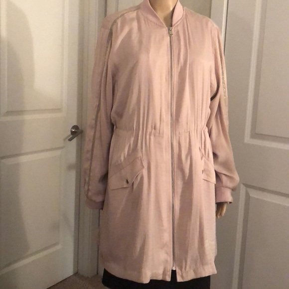 Jennifer Lopez Jackets & Blazers - Jennifer Lopez lightweight 3/4 coat